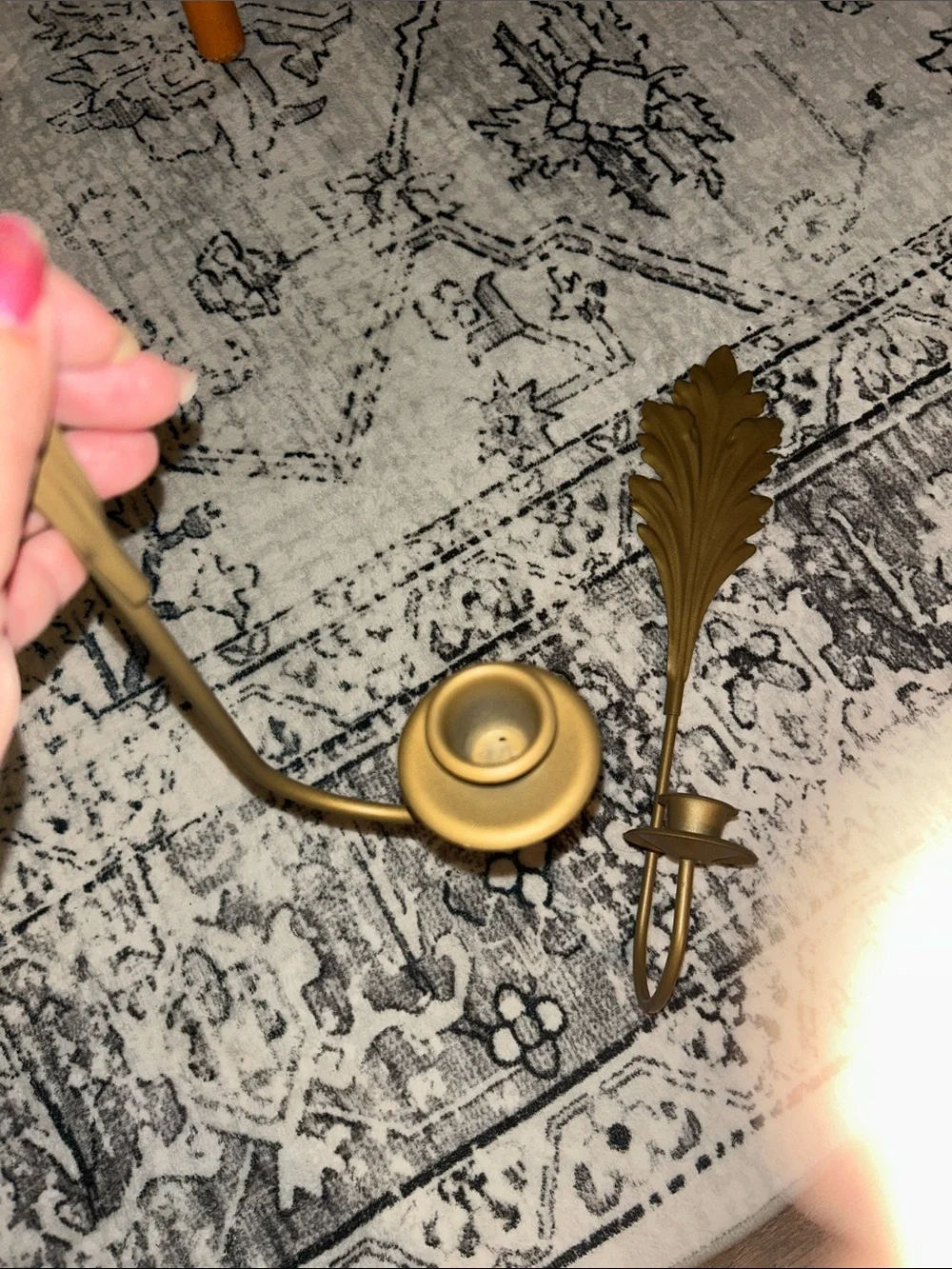 N/A elegant gold